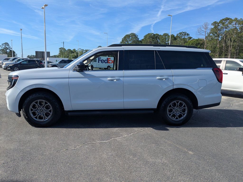 2025 Ford Expedition Active - Space Silver Metallic exterior view 7