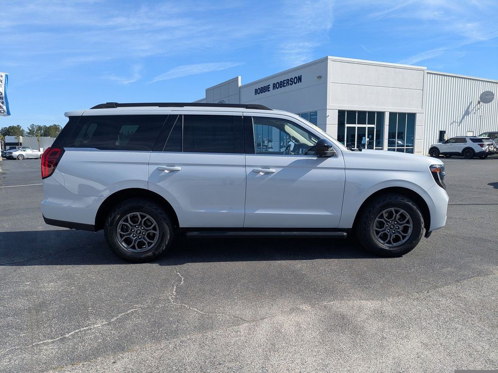2025 Ford Expedition Active - Space Silver Metallic exterior view 3