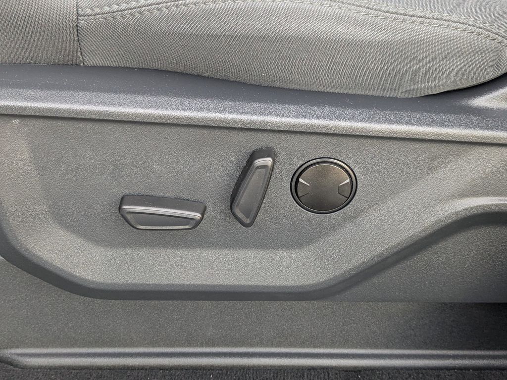 2025 Ford Expedition Active - Space Silver Metallic exterior view 20