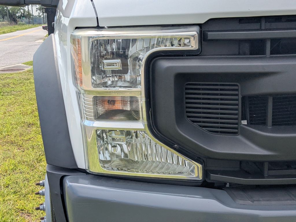 2020 Ford F-450 XL - OXFORD WHITE exterior view 8