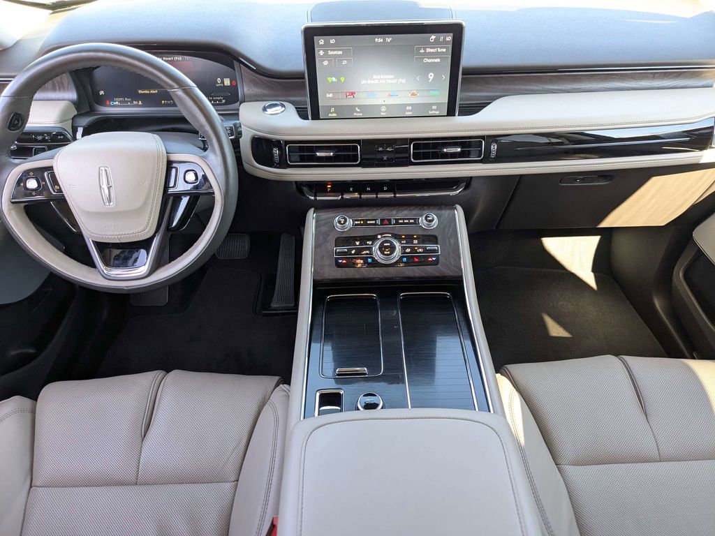 2024 Lincoln Aviator Reserve - PRISTINE WHITE MET 3C exterior view 16
