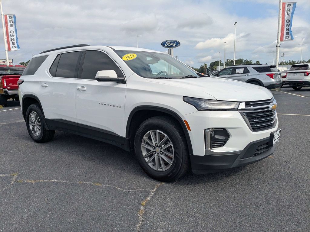 2023 Chevrolet Traverse LT Leather - Summit White exterior view 2