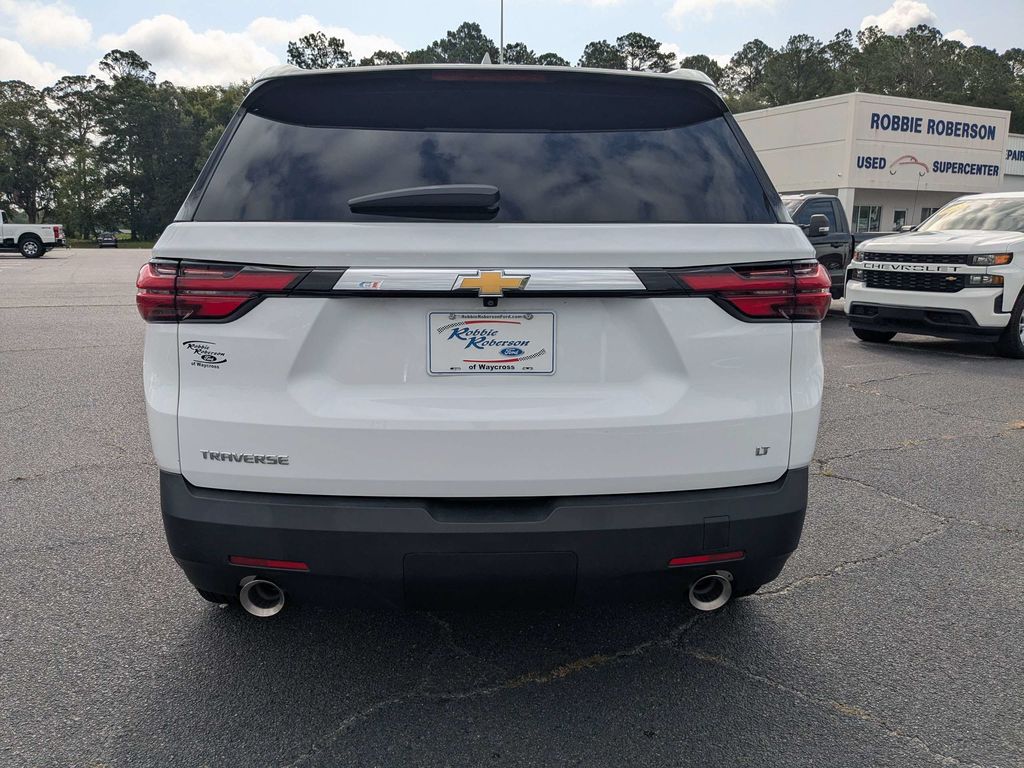 2023 Chevrolet Traverse LT Leather - Summit White exterior view 5