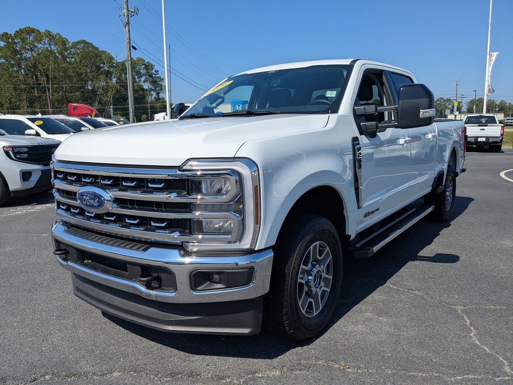 2026 Ford F-250 Super Duty - Oxford White exterior view 8
