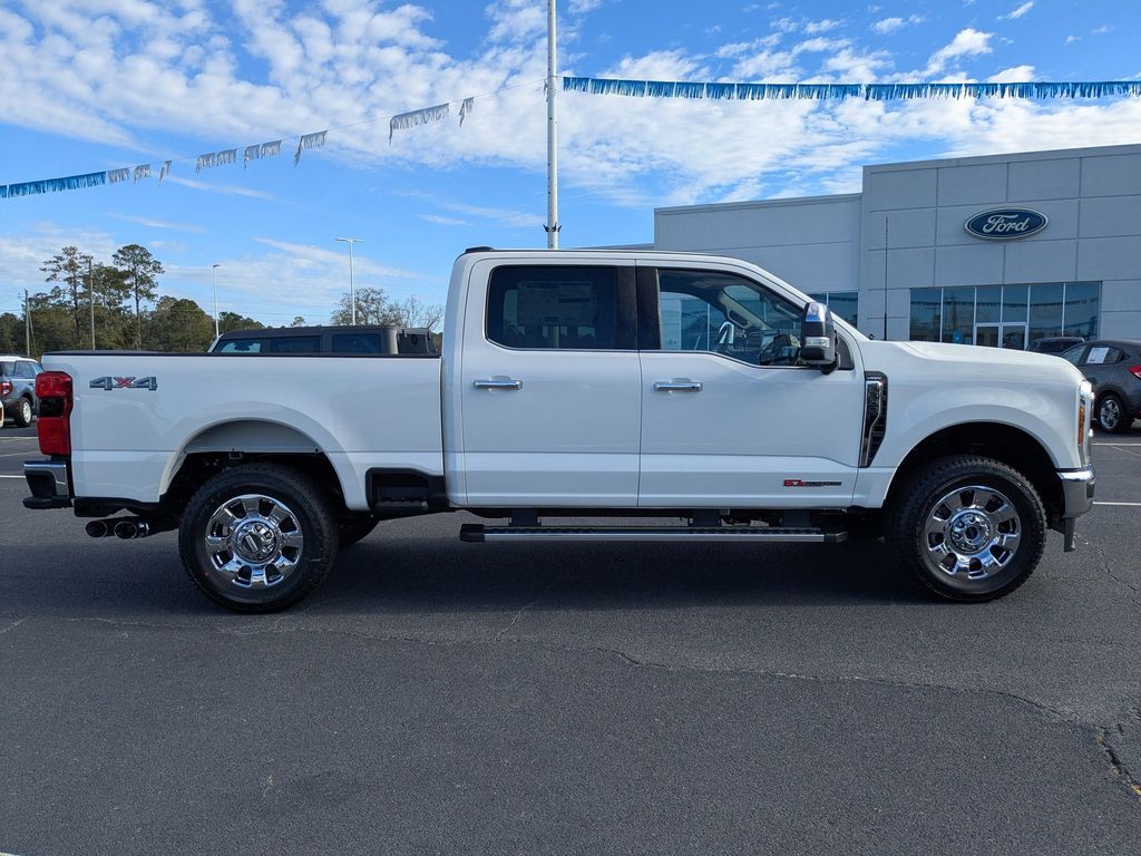 2026 Ford F-350 Super Duty - Star White Metallic Tri-Coat exterior view 3