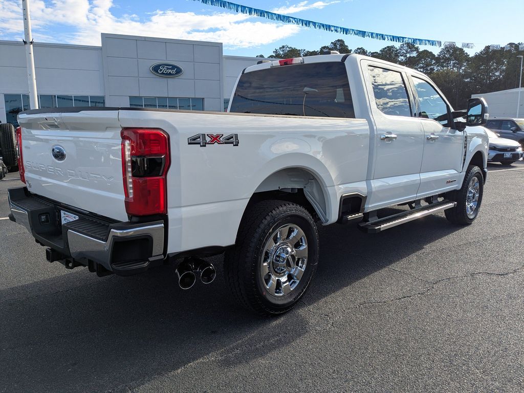 2026 Ford F-350 Super Duty - Star White Metallic Tri-Coat exterior view 4