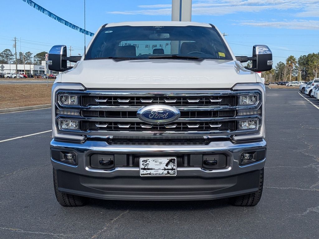 2026 Ford F-350 Super Duty - Star White Metallic Tri-Coat exterior view 9