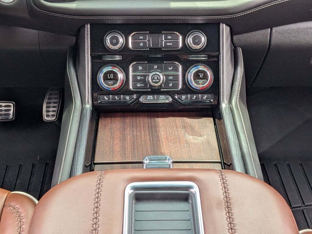 2024 GMC Yukon XL 1500 - Sterling Metallic exterior view 20