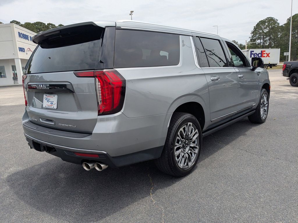 2024 GMC Yukon XL 1500 - Sterling Metallic exterior view 4