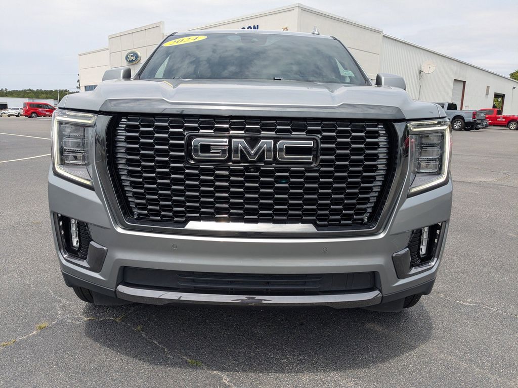 2024 GMC Yukon XL 1500 - Sterling Metallic exterior view 9