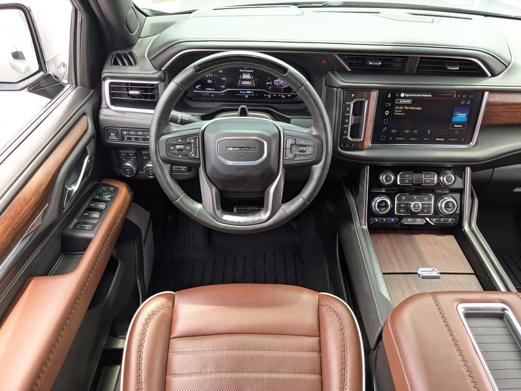 2024 GMC Yukon XL 1500 - Sterling Metallic exterior view 17