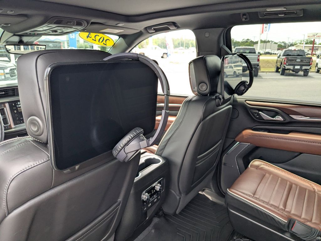 2024 GMC Yukon XL 1500 - Sterling Metallic exterior view 15