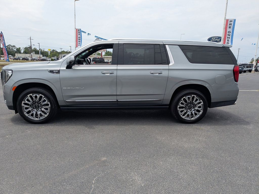2024 GMC Yukon XL 1500 - Sterling Metallic exterior view 7