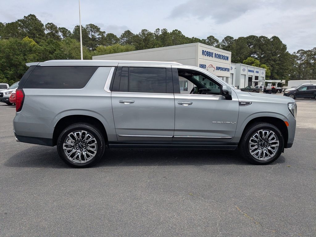 2024 GMC Yukon XL 1500 - Sterling Metallic exterior view 3