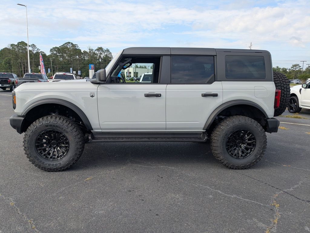 2026 Ford Bronco Big Bend - Avalanche Gray exterior view 7