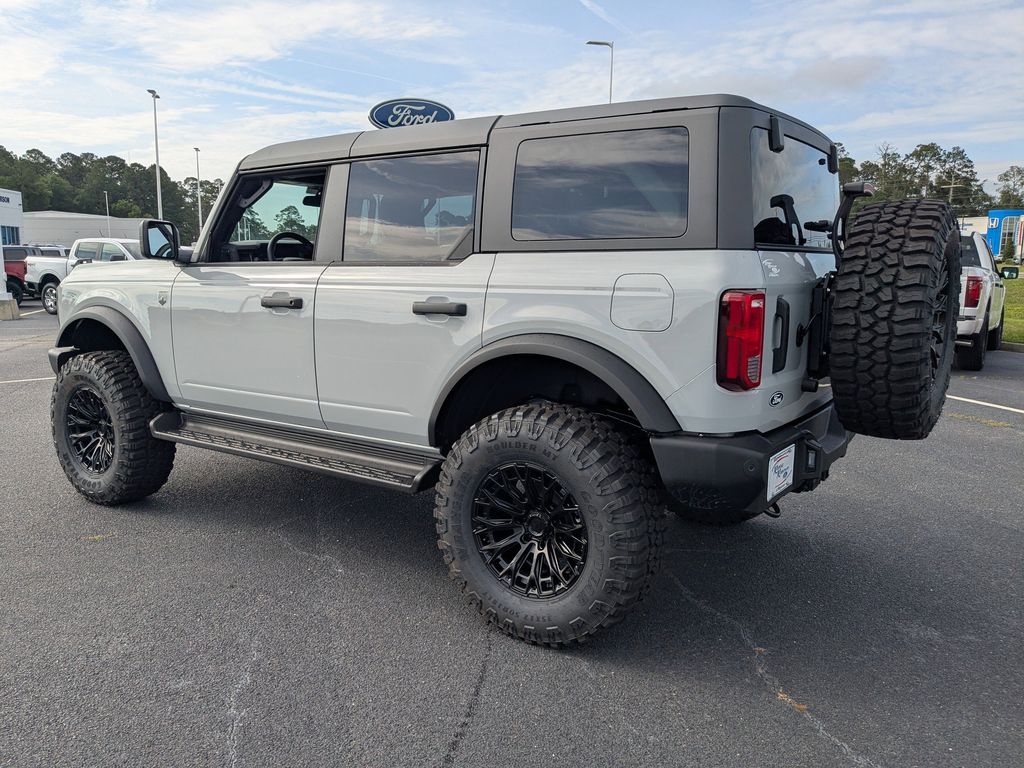 2026 Ford Bronco Big Bend - Avalanche Gray exterior view 6