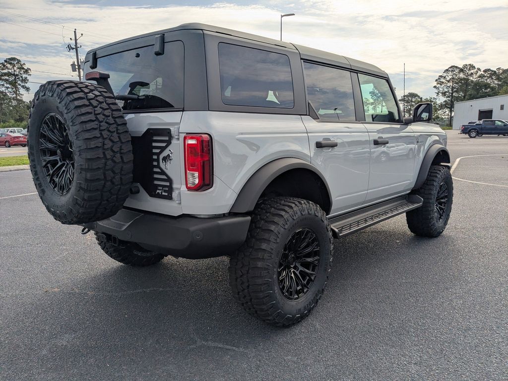 2026 Ford Bronco Big Bend - Avalanche Gray exterior view 4