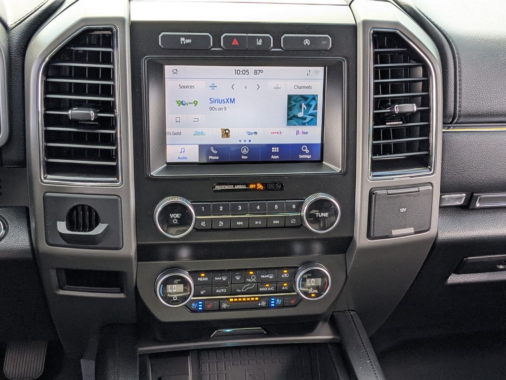 2021 Ford Expedition XLT - Star White Metallic Tri-Coat exterior view 18
