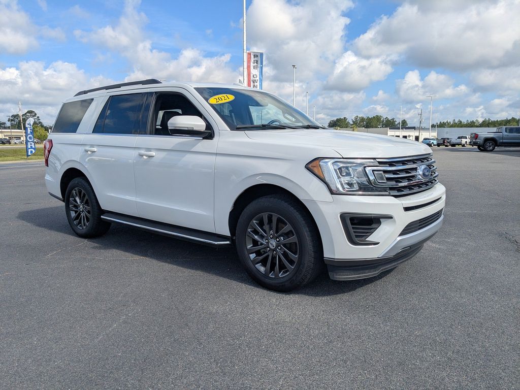 2021 Ford Expedition XLT - Star White Metallic Tri-Coat exterior view 2