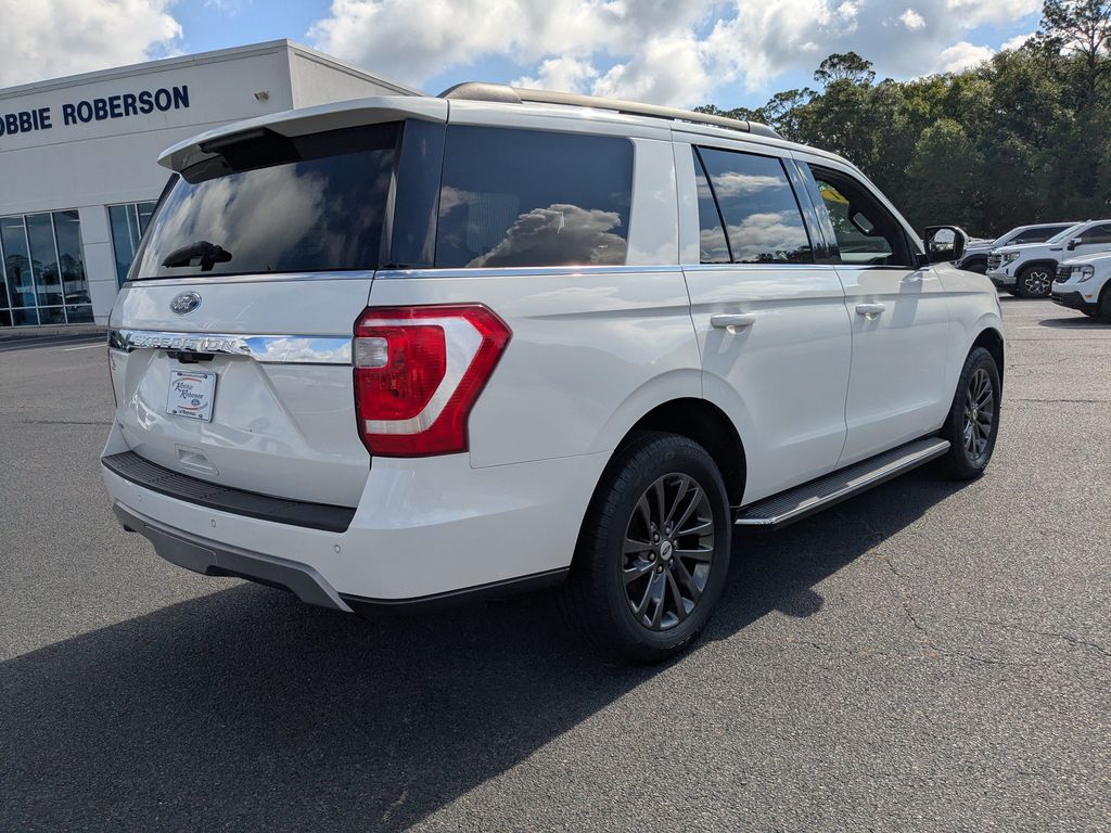 2021 Ford Expedition XLT - Star White Metallic Tri-Coat exterior view 4