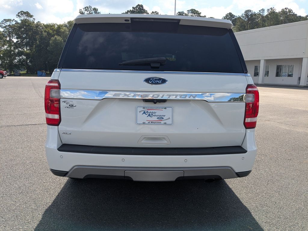 2021 Ford Expedition XLT - Star White Metallic Tri-Coat exterior view 5