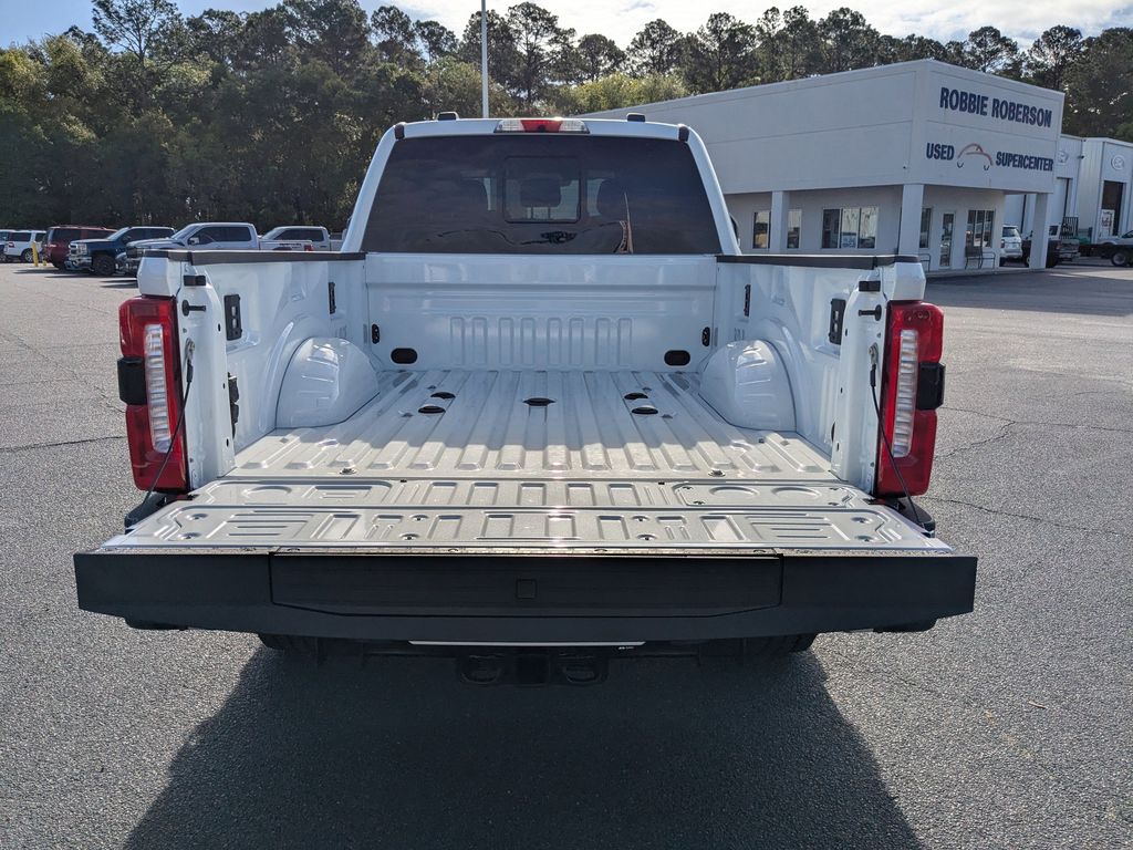 2026 Ford F-250 Super Duty - Star White exterior view 13