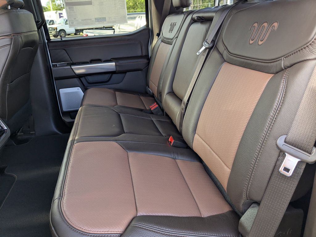 2026 Ford F-250 Super Duty - Star White exterior view 14
