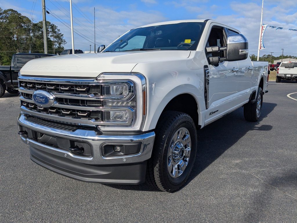 2026 Ford F-250 Super Duty - Star White exterior view 8