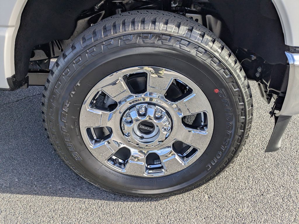 2026 Ford F-250 Super Duty - Star White exterior view 11