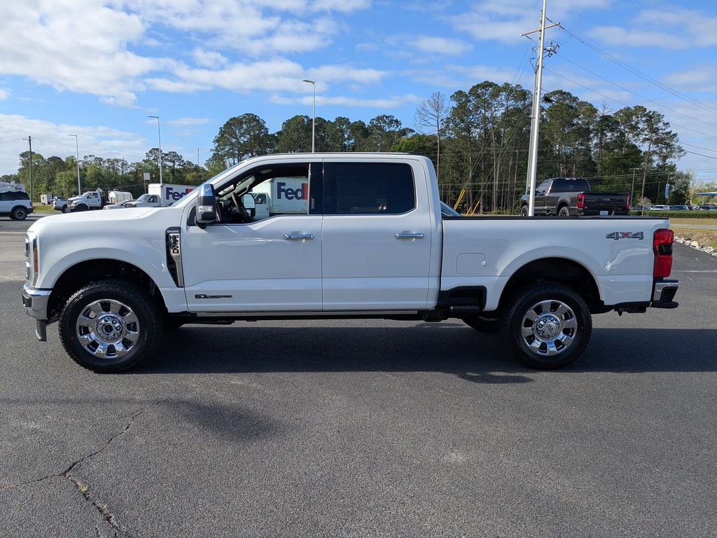 2026 Ford F-250 Super Duty - Star White exterior view 7