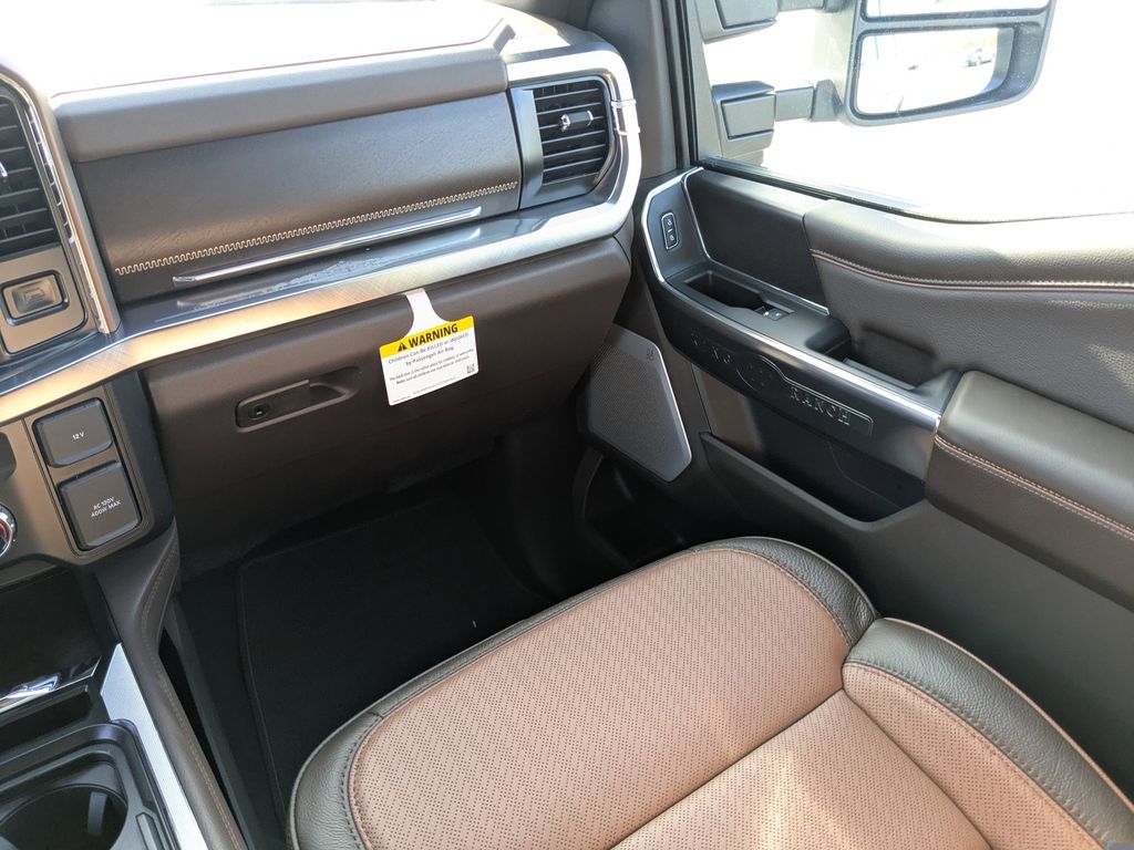 2026 Ford F-250 Super Duty - Star White exterior view 17