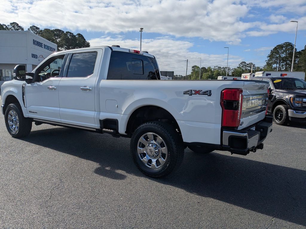 2026 Ford F-250 Super Duty - Star White exterior view 6