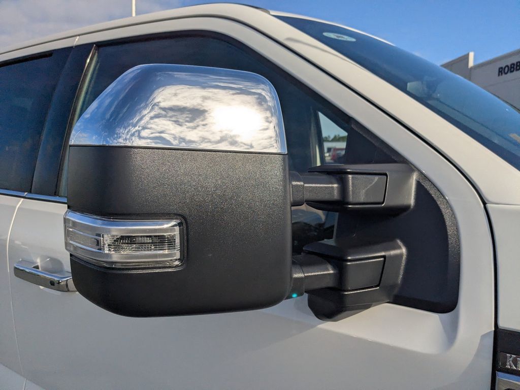 2026 Ford F-250 Super Duty - Star White exterior view 12