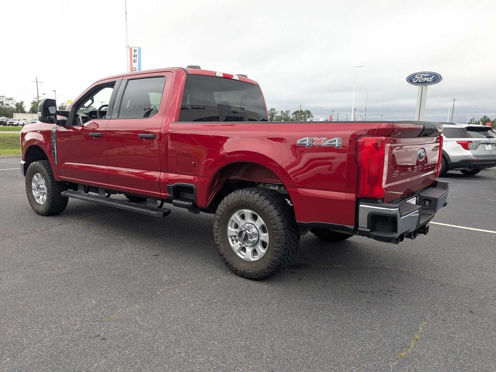 2023 Ford F-250 Super Duty - Rapid Red Metallic Tinted Clearcoat exterior view 6