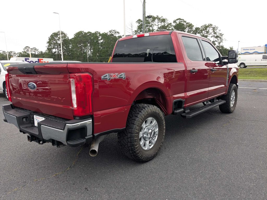 2023 Ford F-250 Super Duty - Rapid Red Metallic Tinted Clearcoat exterior view 4