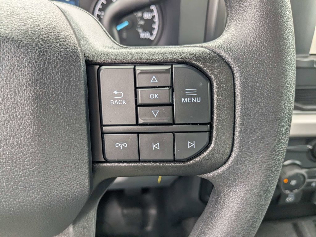 2026 Ford F-350 Super Duty Chassis - Oxford White exterior view 19