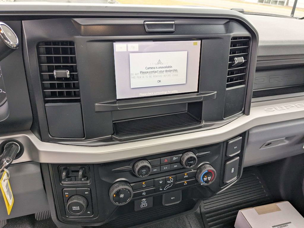 2026 Ford F-350 Super Duty Chassis - Oxford White exterior view 15