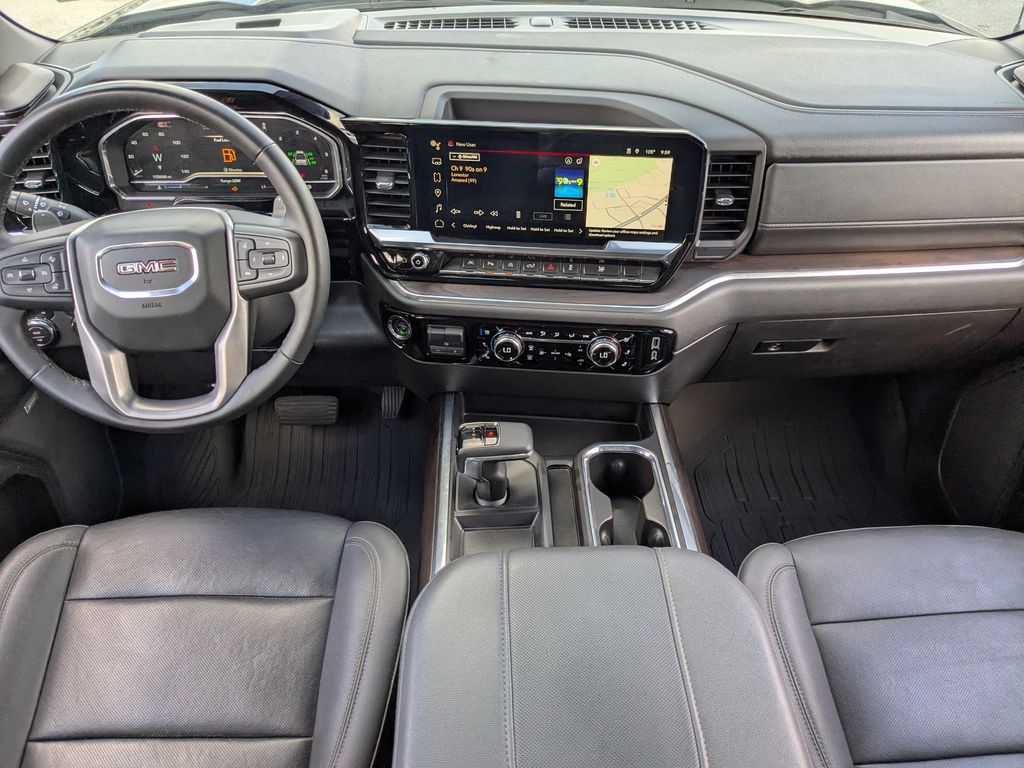 2024 GMC Sierra 1500 - Onyx Black exterior view 15