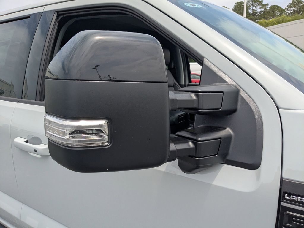 2026 Ford F-250 Super Duty - Avalanche exterior view 12