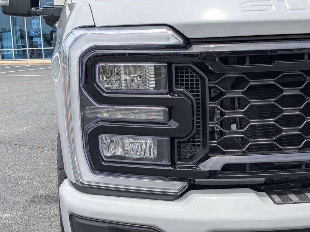 2026 Ford F-250 Super Duty - Avalanche exterior view 10