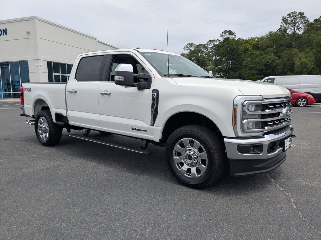 2026 Ford F-250 Super Duty - Star White Metallic Tri-Coat exterior view 2