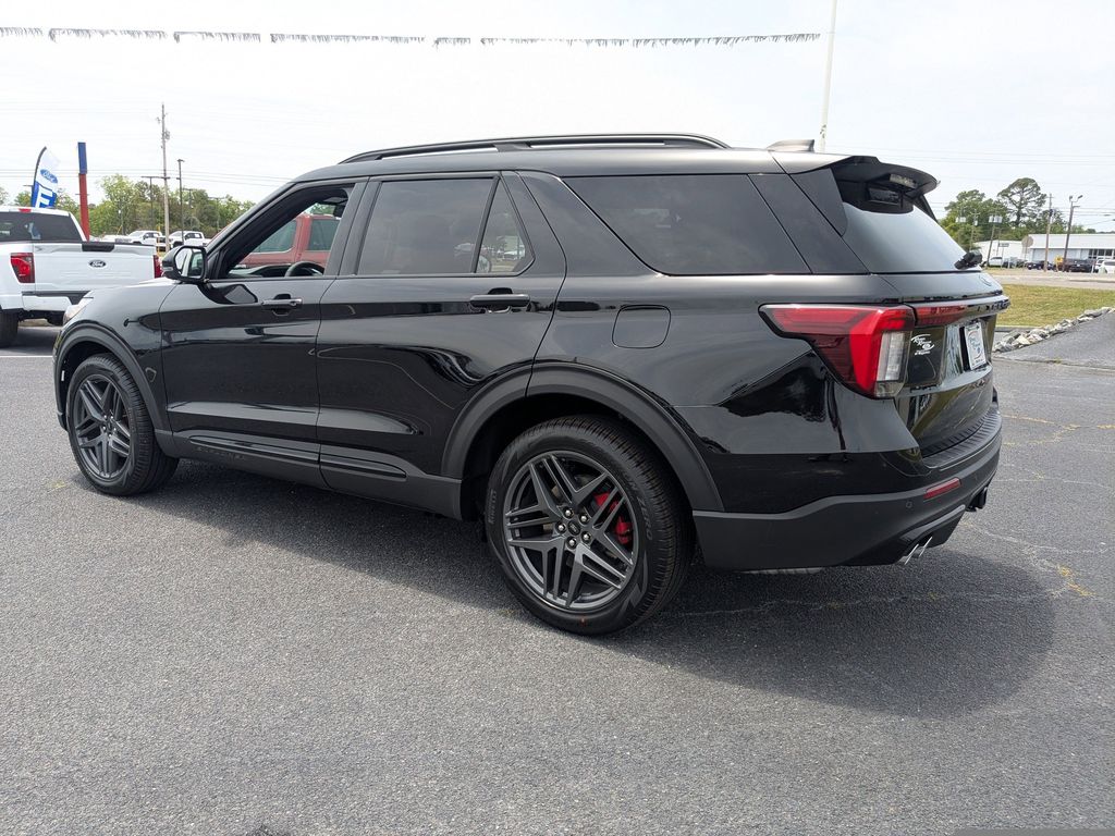 2026 Ford Explorer ST - Agate Black Metallic exterior view 6