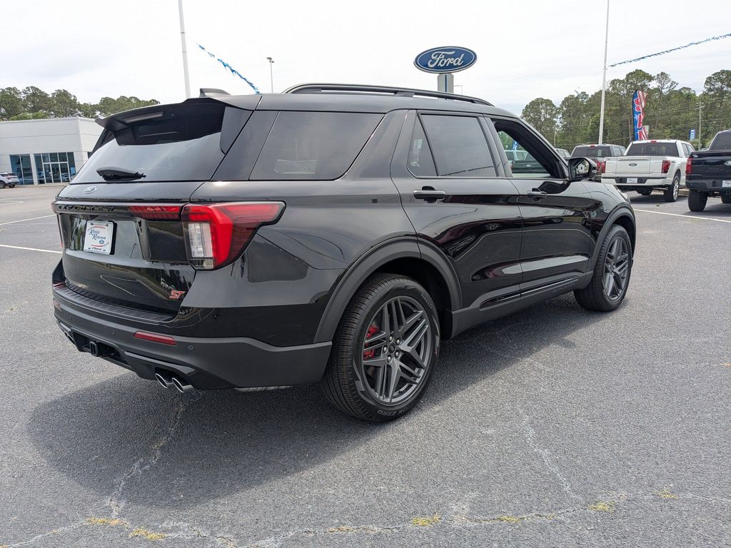 2026 Ford Explorer ST - Agate Black Metallic exterior view 4