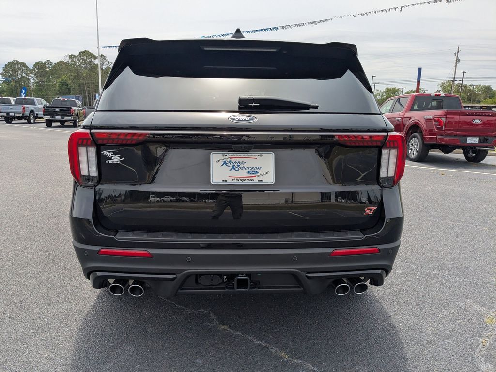 2026 Ford Explorer ST - Agate Black Metallic exterior view 5