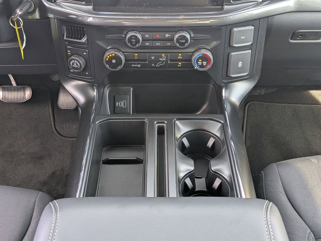 2026 Ford F-150 STX - Oxford White exterior view 19