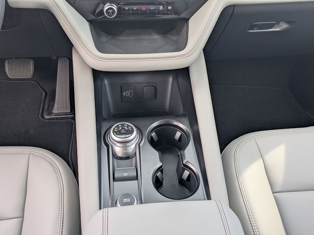 2026 Ford Explorer Active w/200A Pkg - Space White Metallic exterior view 18