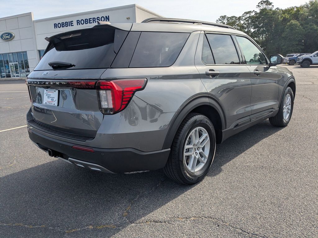 2026 Ford Explorer Active w/200A Pkg - Carbonized Gray Metallic exterior view 4