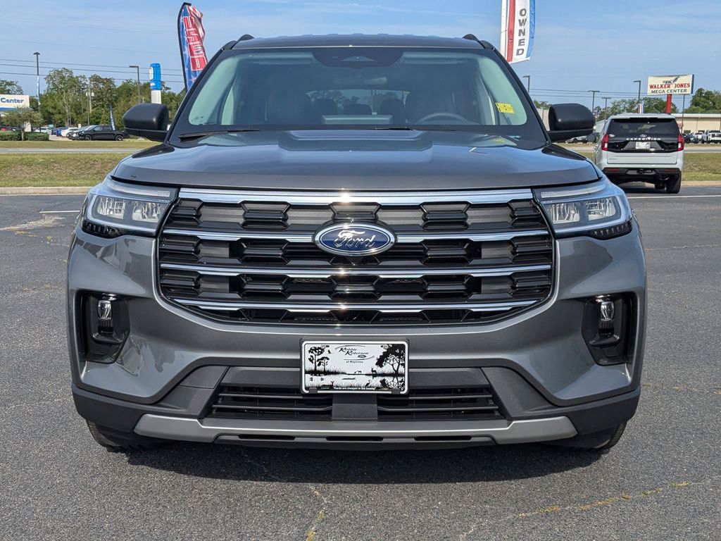 2026 Ford Explorer Active w/200A Pkg - Carbonized Gray Metallic exterior view 9
