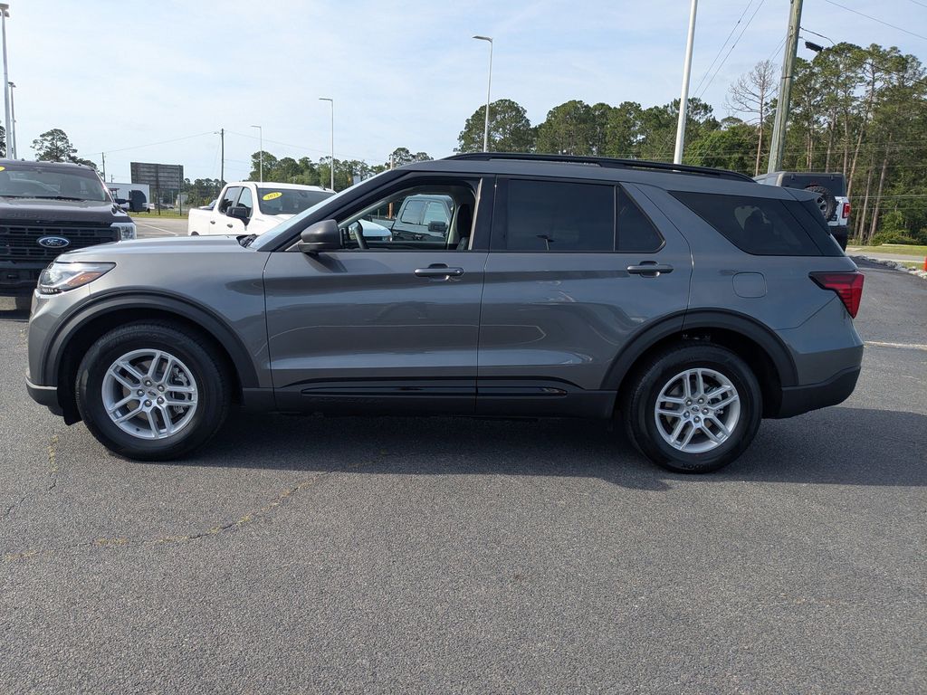 2026 Ford Explorer Active w/200A Pkg - Carbonized Gray Metallic exterior view 7