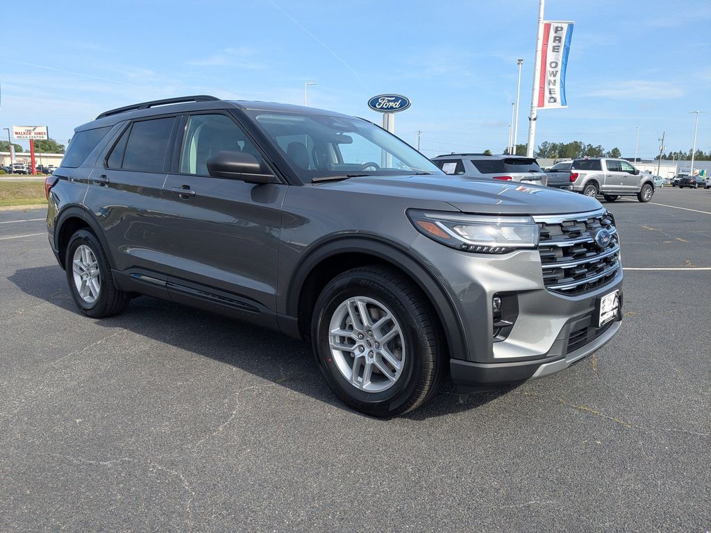 2026 Ford Explorer Active w/200A Pkg - Carbonized Gray Metallic exterior view 2